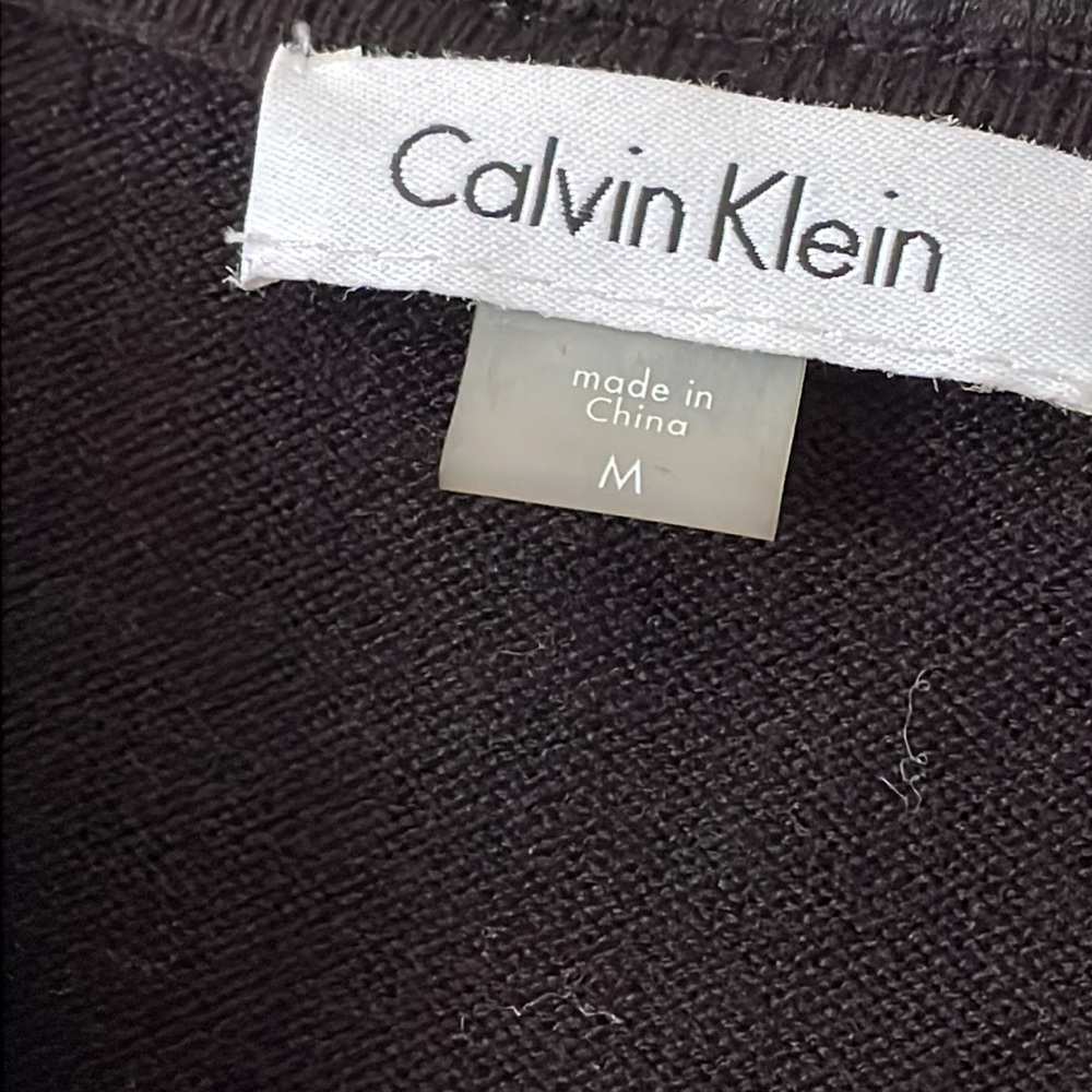 Calvin Klein Faux Fur crop jacket NWOT - Picture 4 of 8